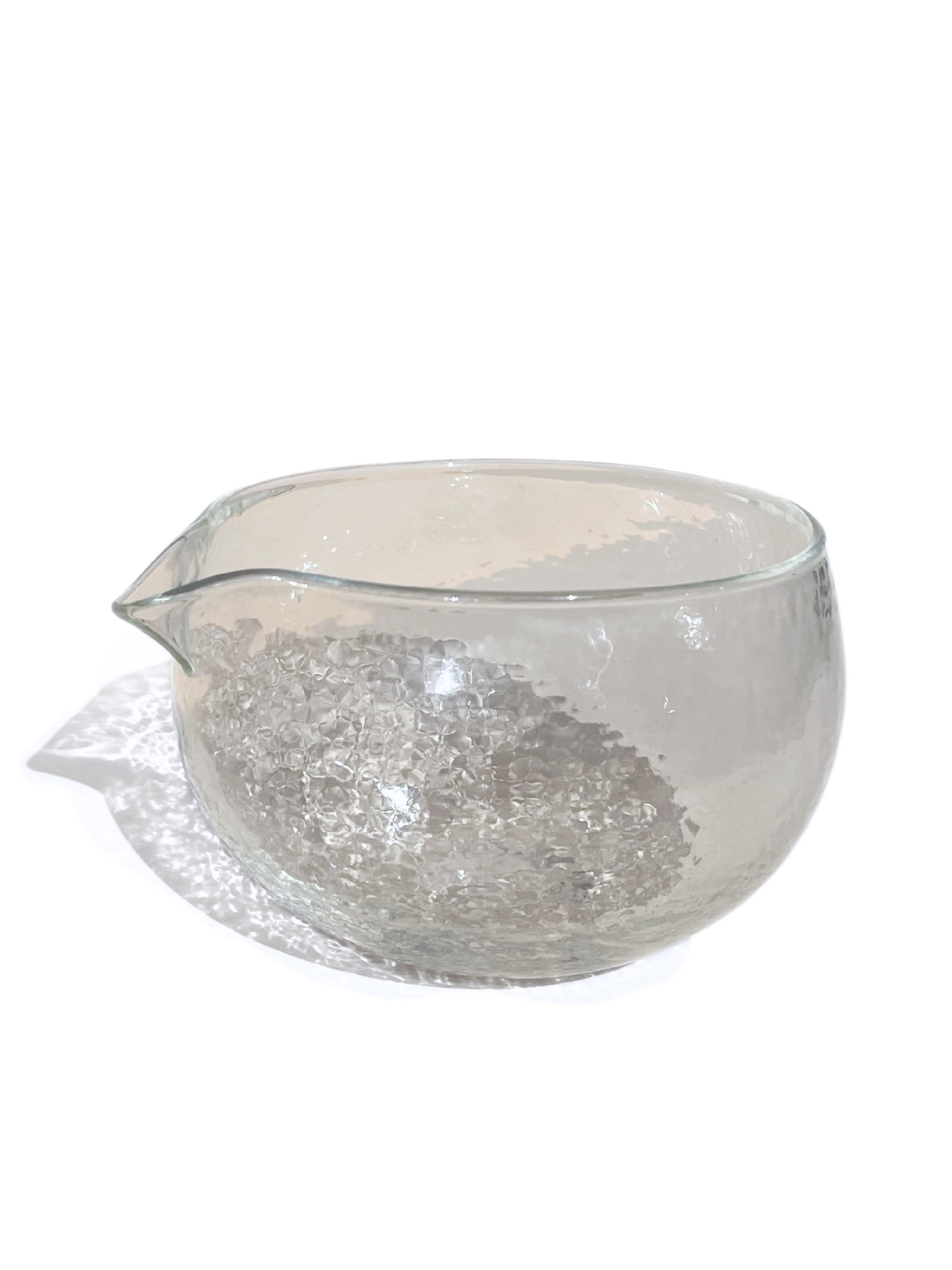 Cuenco de vidrio para matcha con pico vertedor